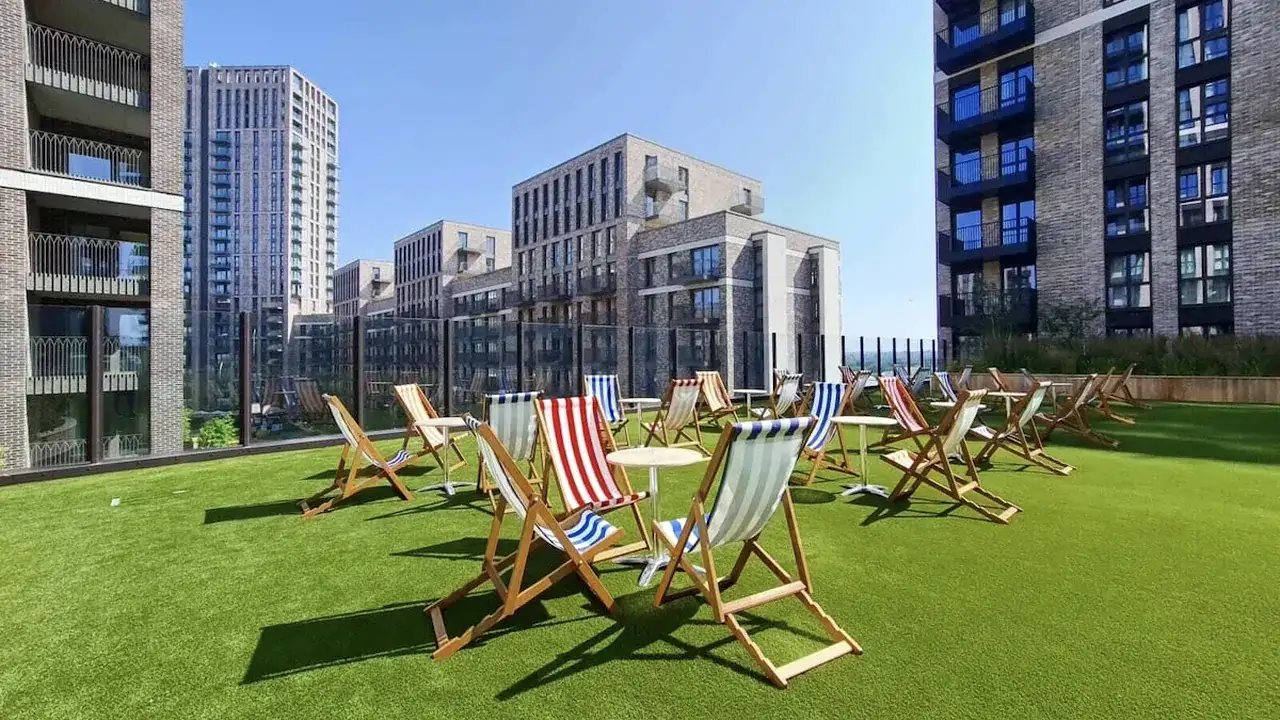 The Robinson Apartment